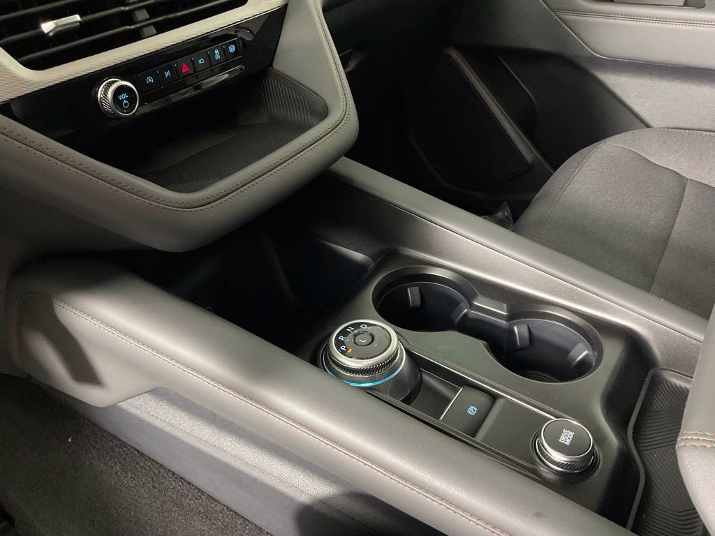 2026 White Ford Explorer Active RWD SUV