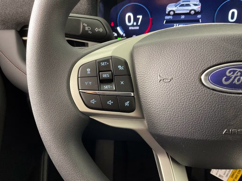 2026 White Ford Explorer Active RWD SUV