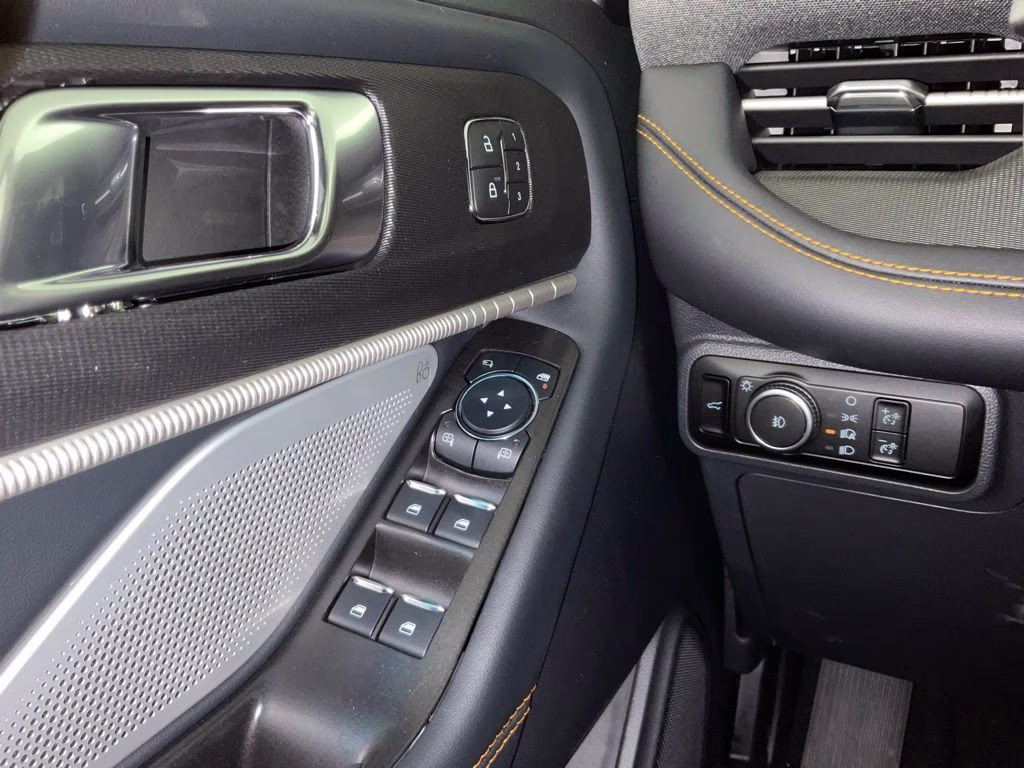 2026 White Ford Explorer Tremor 4X4 SUV