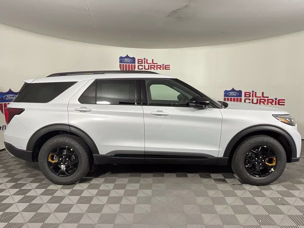 2026 White Ford Explorer Tremor 4X4 SUV