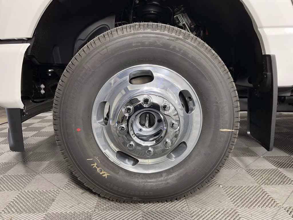 2026 White Ford Super Duty F-350 DRW 4X4 Truck