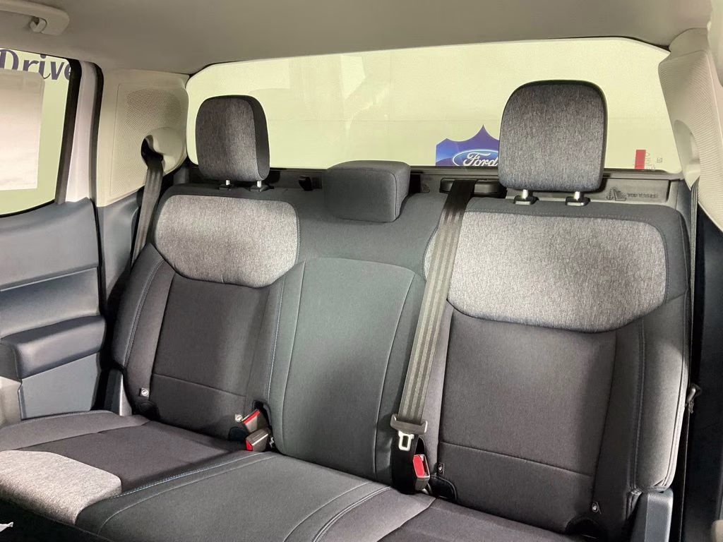 2026 Oxford White Ford Maverick XLT FWD Truck