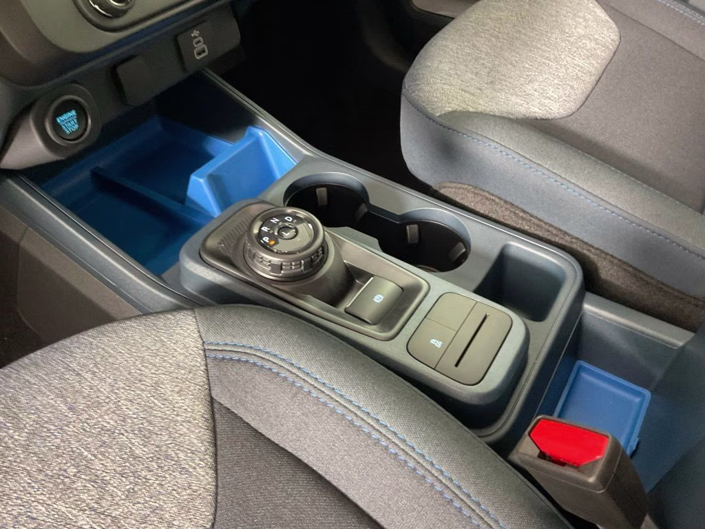 2026 Oxford White Ford Maverick XLT FWD Truck