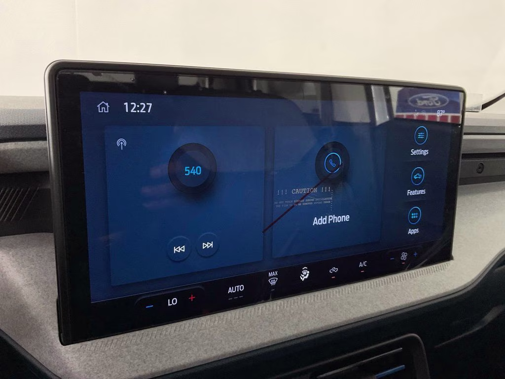 2026 Oxford White Ford Maverick XLT FWD Truck