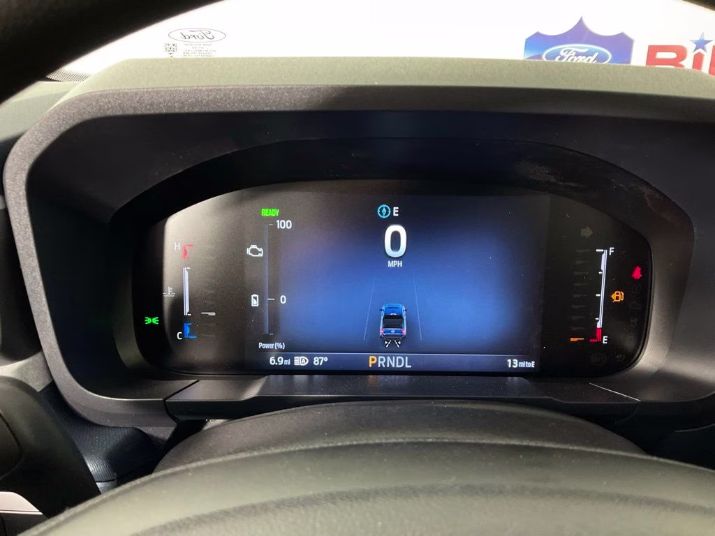2026 Oxford White Ford Maverick XLT FWD Truck