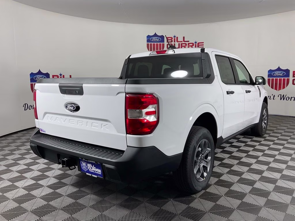 2026 Oxford White Ford Maverick XLT FWD Truck