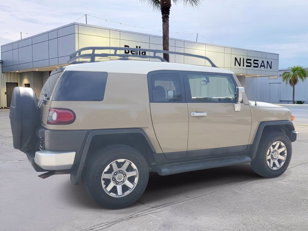 2014 Quicksand Toyota FJ Cruiser Base 4X4 SUV