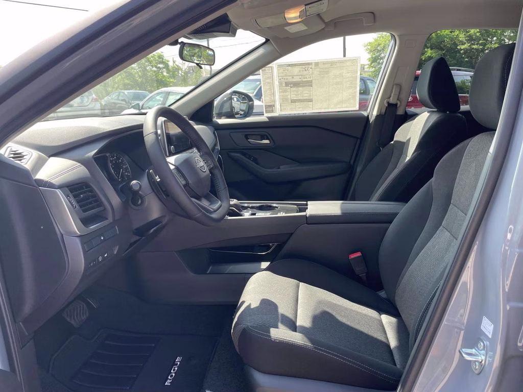2026 Boulder Gray Pearl Nissan Rogue SV FWD SUV