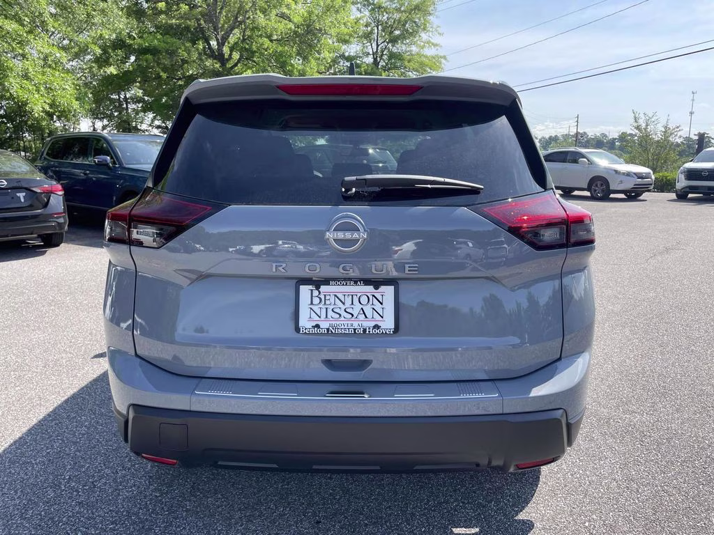 2026 Boulder Gray Pearl Nissan Rogue SV FWD SUV