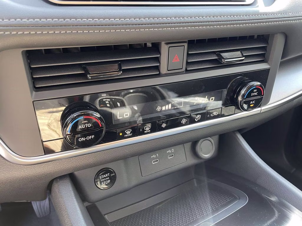2026 Boulder Gray Pearl Nissan Rogue SV FWD SUV