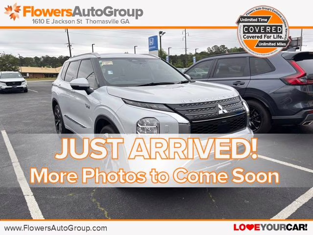 2025 White Diamond Mitsubishi Outlander PHEV SEL SUV