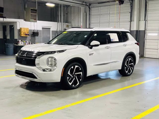 2025 White Diamond Mitsubishi Outlander PHEV SEL AWD SUV