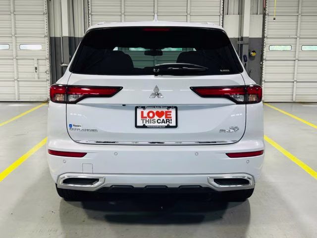 2025 White Diamond Mitsubishi Outlander PHEV SEL AWD SUV