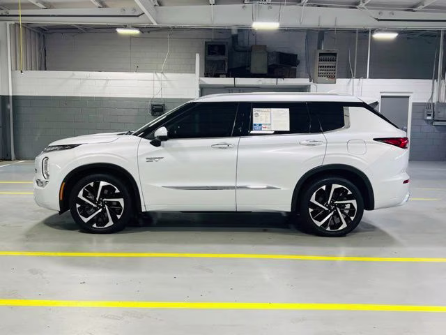 2025 White Diamond Mitsubishi Outlander PHEV SEL AWD SUV