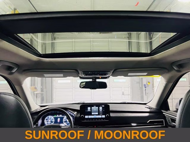 2025 White Diamond Mitsubishi Outlander PHEV SEL AWD SUV