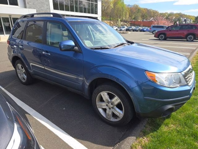 2010 Newport Blue Pearl Subaru Forester 2.5X AWD SUV