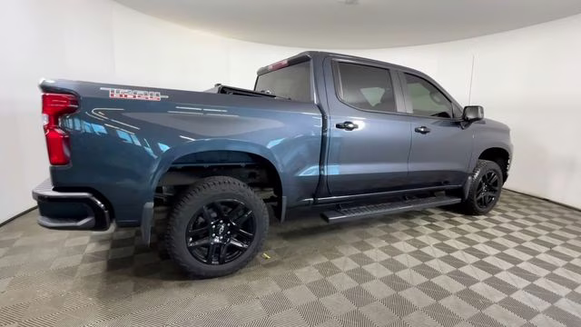 2022 Shadow Gray Metallic Chevrolet Silverado 1500 LTD LT Trail Boss 4X4 Truck