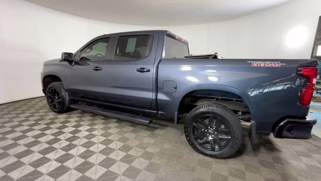 2022 Shadow Gray Metallic Chevrolet Silverado 1500 LTD LT Trail Boss 4X4 Truck