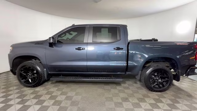 2022 Shadow Gray Metallic Chevrolet Silverado 1500 LTD LT Trail Boss 4X4 Truck