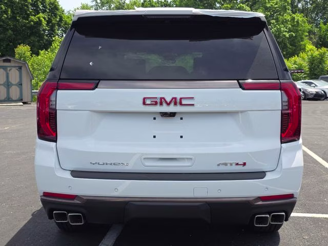 2026 Summit White GMC Yukon XL AT4 Ultimate 4X4 SUV