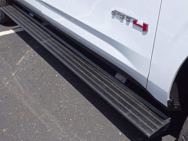 2026 Summit White GMC Yukon XL AT4 Ultimate 4X4 SUV