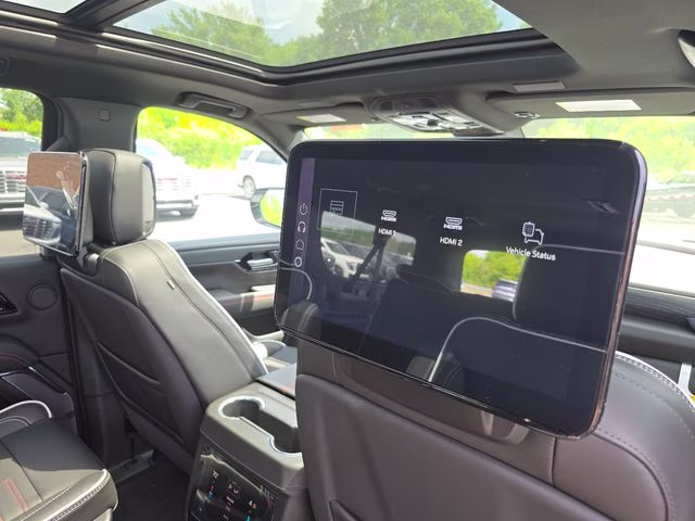 2026 Summit White GMC Yukon XL AT4 Ultimate 4X4 SUV