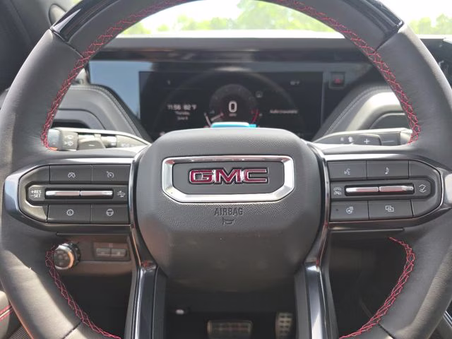 2026 Summit White GMC Yukon XL AT4 Ultimate 4X4 SUV