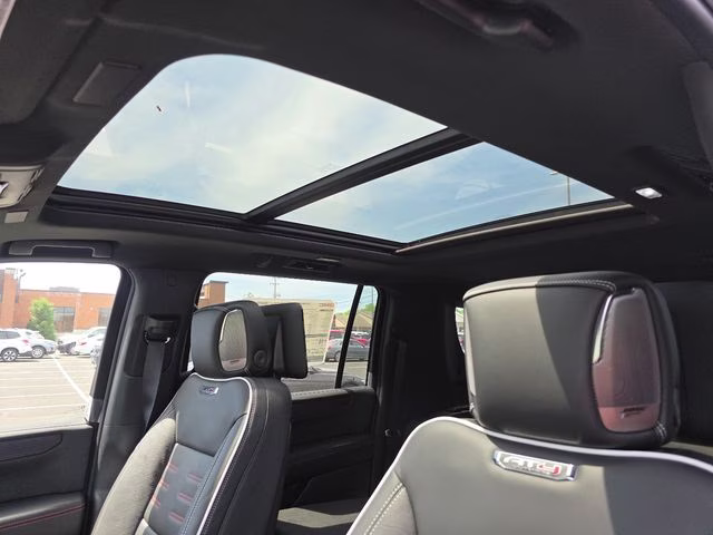 2026 Summit White GMC Yukon XL AT4 Ultimate 4X4 SUV