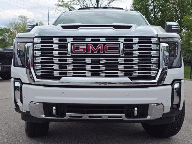 2026 Summit White GMC Sierra 2500HD Denali 4X4 Truck