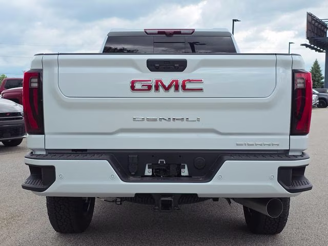 2026 Glacier White Tricoat GMC Sierra 2500HD Denali 4X4 Truck