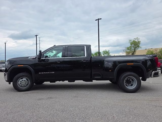 2026 Onyx Black GMC Sierra 3500HD SLE 4X4 Truck