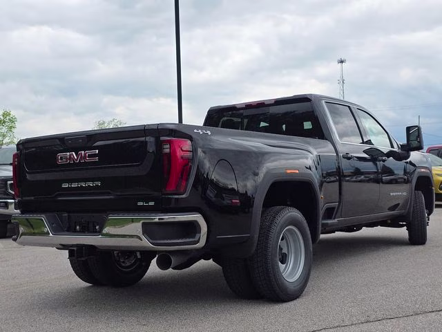 2026 Onyx Black GMC Sierra 3500HD SLE 4X4 Truck