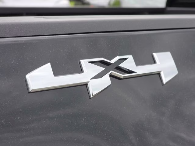 2026 Onyx Black GMC Sierra 3500HD SLE 4X4 Truck