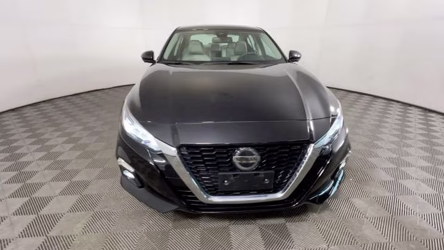 2021 Super Black Nissan Altima 2.5 Platinum AWD Sedan