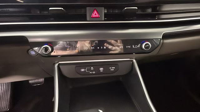 2026 Snow White Pearl Kia Carnival LX FWD Van