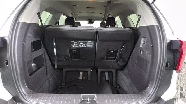 2026 Snow White Pearl Kia Carnival LX FWD Van