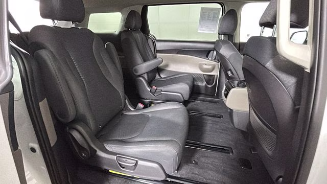 2026 Snow White Pearl Kia Carnival LX FWD Van
