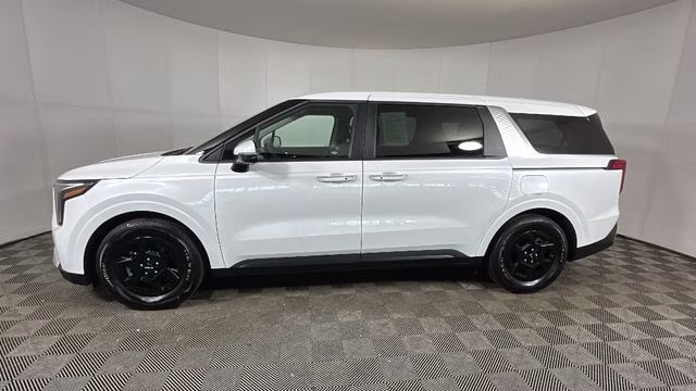 2026 Snow White Pearl Kia Carnival LX FWD Van