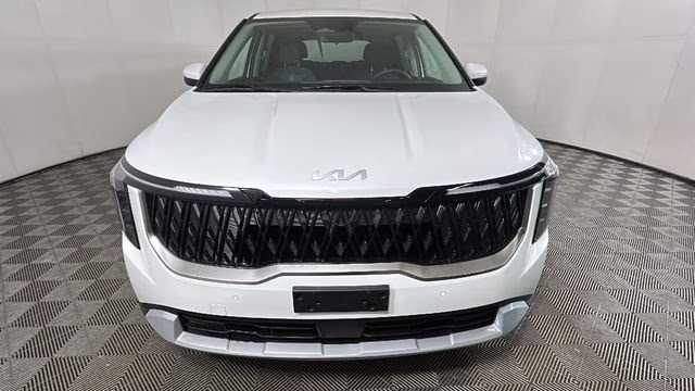 2026 Snow White Pearl Kia Carnival LX FWD Van
