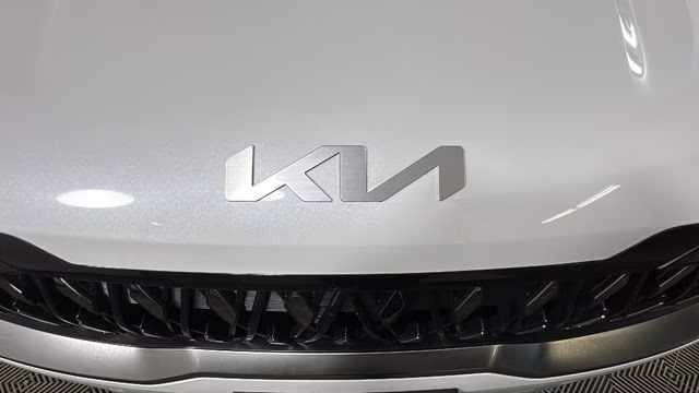 2026 Snow White Pearl Kia Carnival LX FWD Van