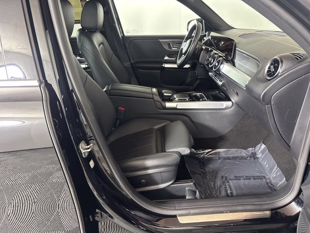 2023 Night Black Mercedes-Benz GLB GLB 250 FWD SUV
