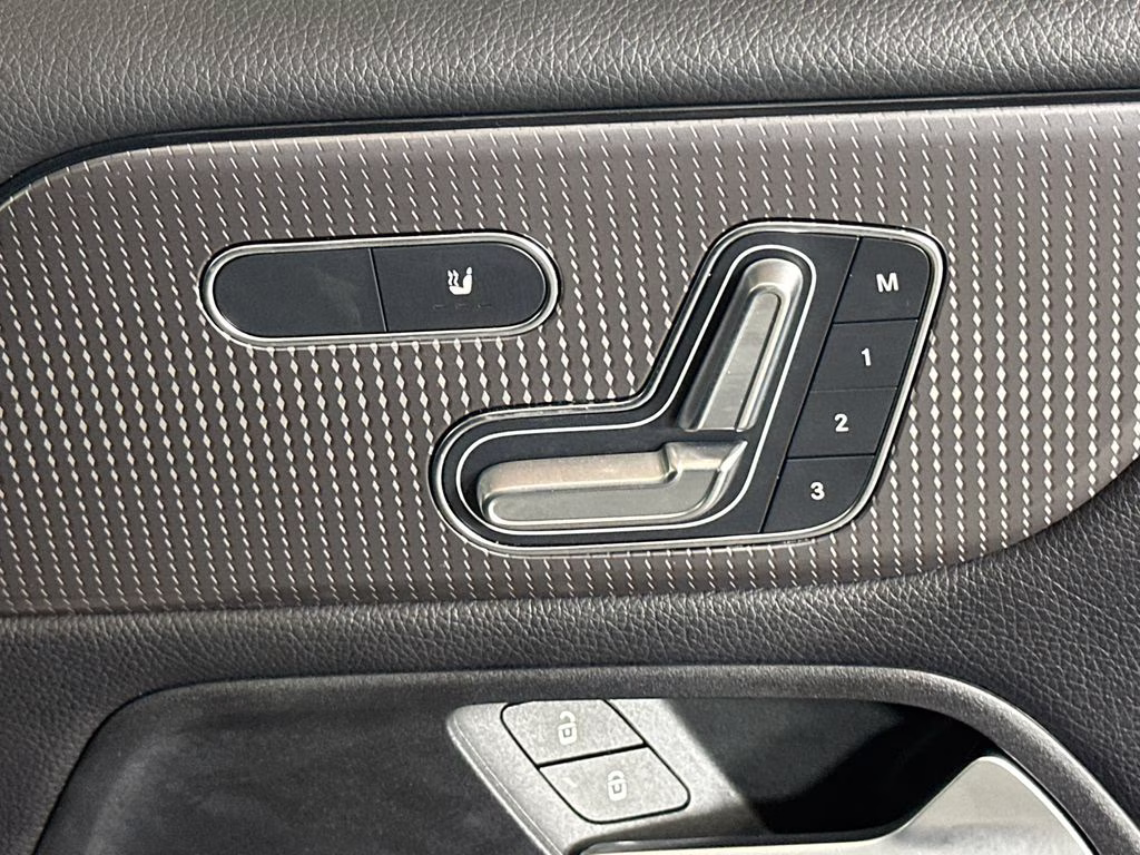 2023 Night Black Mercedes-Benz GLB GLB 250 FWD SUV