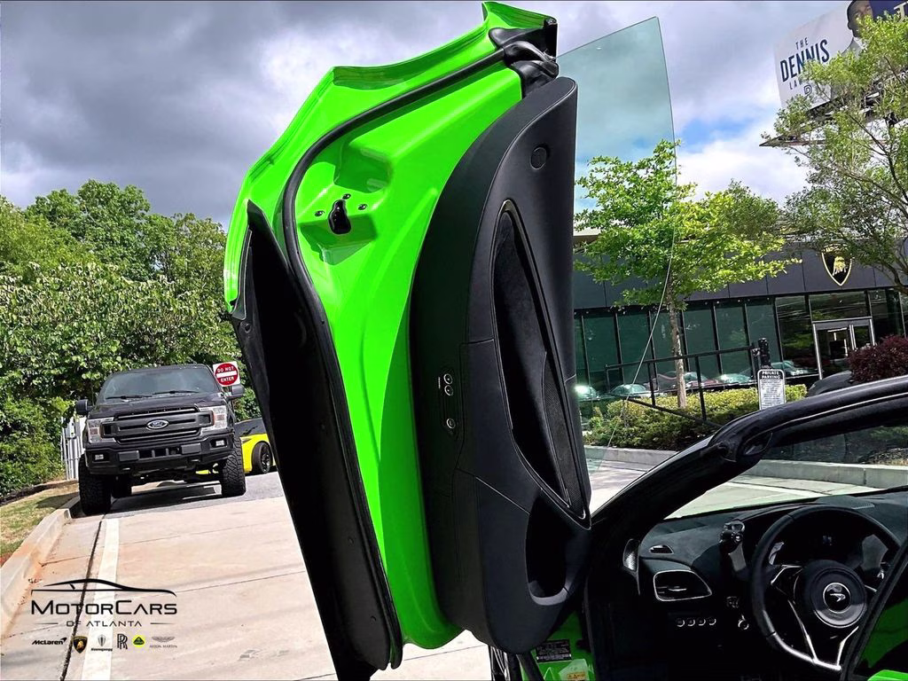2025 Mantis Green McLaren Artura .PERFORMANCE SPIDER RWD Convertible