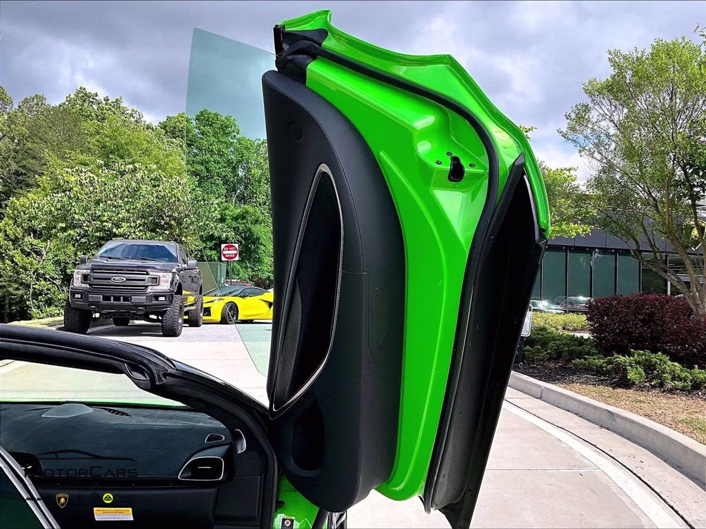 2025 Mantis Green McLaren Artura .PERFORMANCE SPIDER RWD Convertible