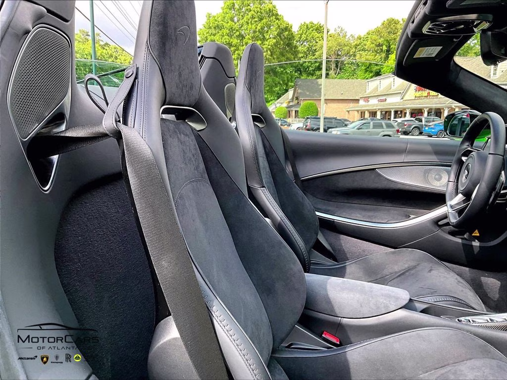 2025 Mantis Green McLaren Artura .PERFORMANCE SPIDER RWD Convertible