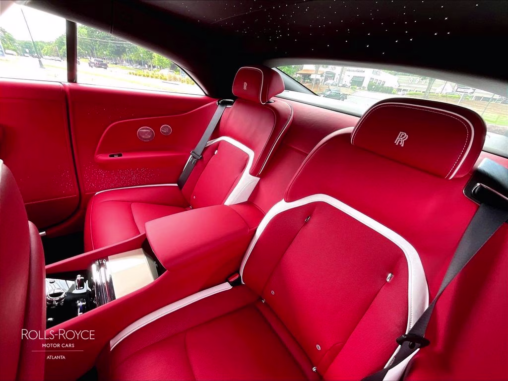 2024 Arctic White Rolls-Royce Spectre AWD Coupe