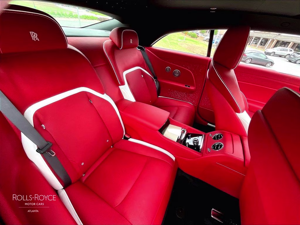 2024 Arctic White Rolls-Royce Spectre AWD Coupe