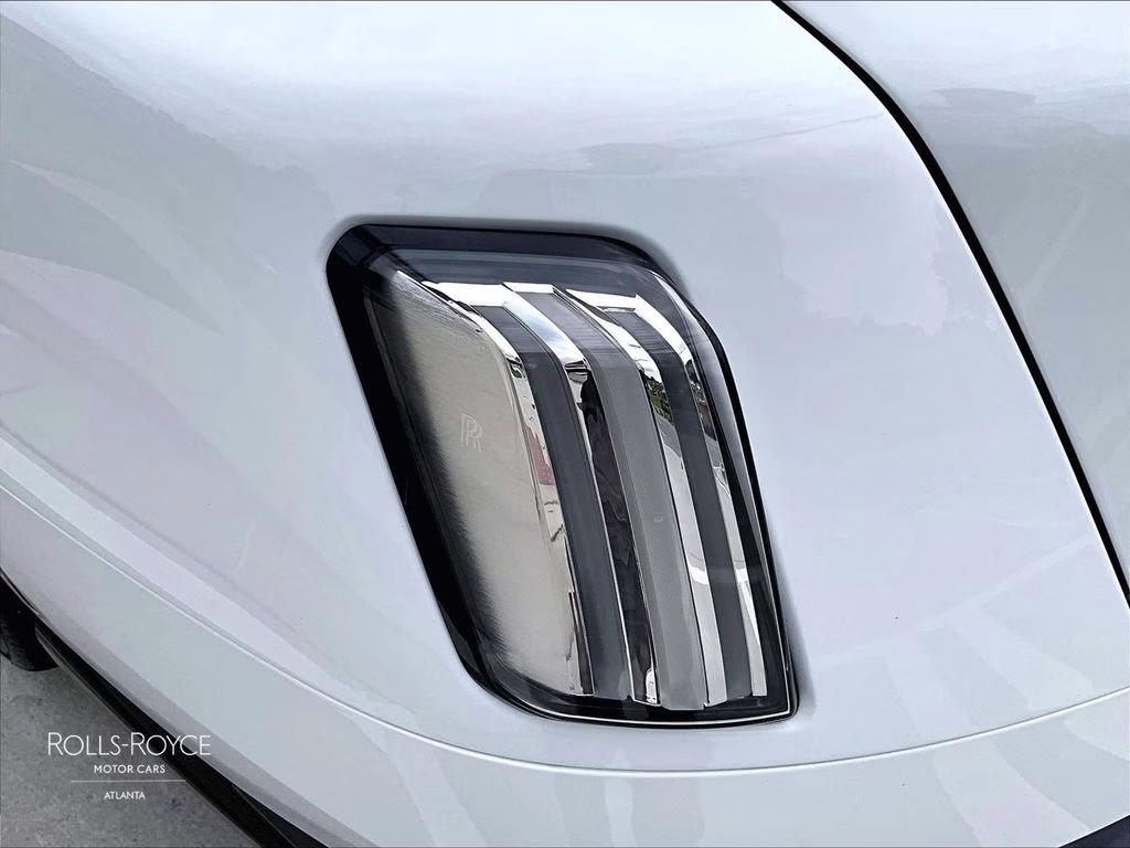 2024 Arctic White Rolls-Royce Spectre AWD Coupe