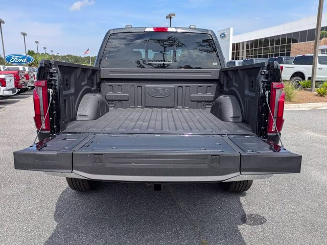 2026 Black Ford F-150 LARIAT 4X4 Truck