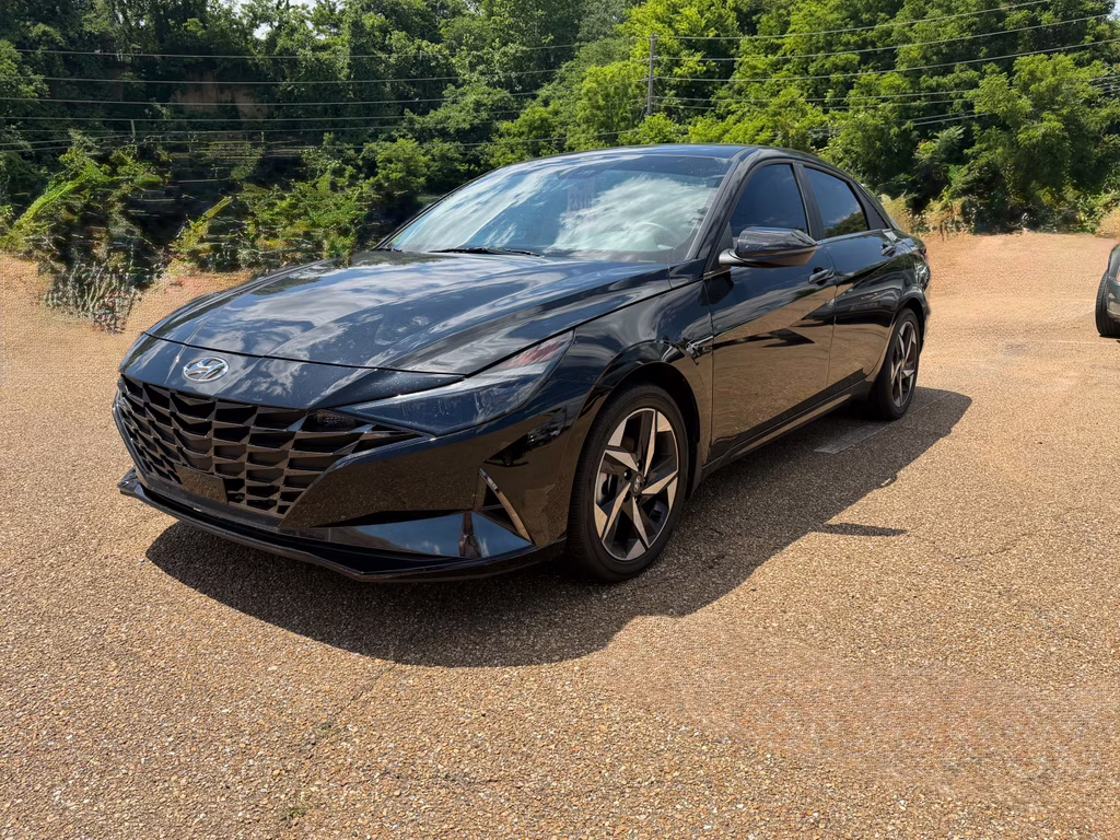 2023 Onyx Black Hyundai Elantra Hybrid Limited FWD Sedan